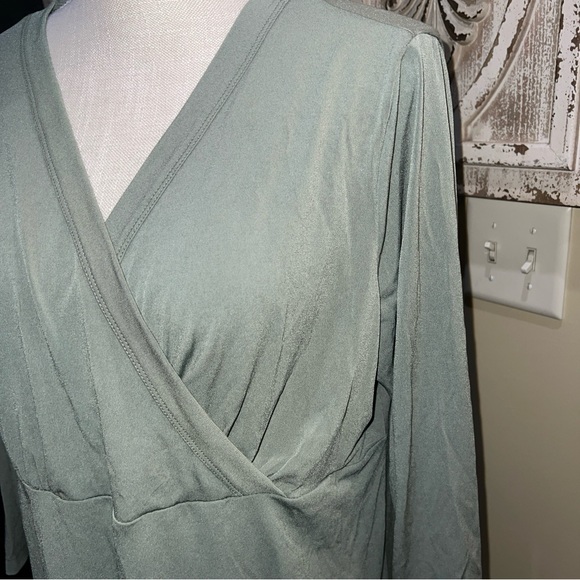 Christopher & Banks Blouse Womens Size Large 3/4 Sleeve Green Polyester Elastine - Picture 2 of 10